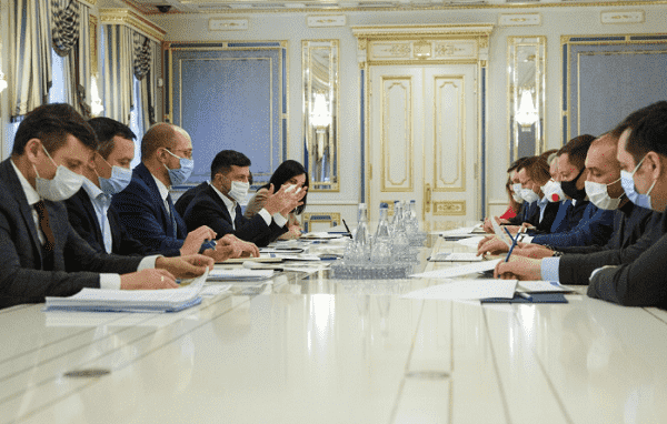 Президент ініціює програми для підтримки малого та середнього бізнесу під час епідемії Президент ініціює програми для підтримки малого та середнього бізнесу під час епідемії