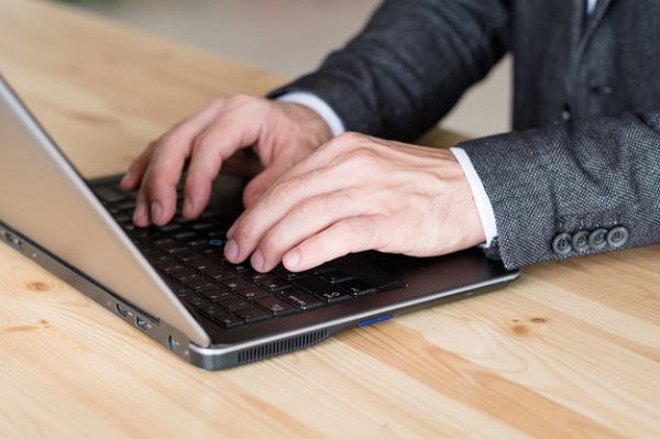 Рада прийняла за основу законопроєкт впровадження режиму paperless електронна публічна послуга