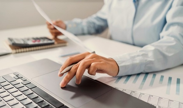 ФОП-загальник одночасно провадить незалежну профдіяльність: що з обліком доходів та звітністю облік доходів і витрат