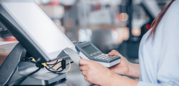 При продажу алкоголю у чеку РРО обов’язково повинен бути штрихкод акцизної марки При продажу алкоголю у чеку РРО обов’язково повинен бути штрихкод акцизної марки