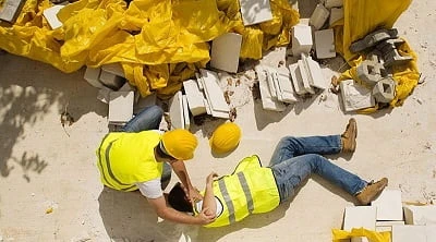 Нещасний випадок з працівником, який працює за ЦПД: дії роботодавця Нещасний випадок з працівником, який працює за ЦПД: дії роботодавця