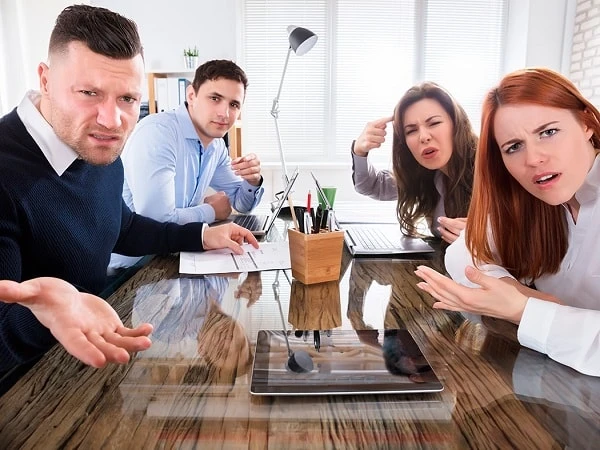 За цькування на роботі штрафуватимуть За цькування на роботі штрафуватимуть