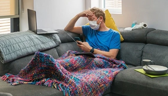 Працівник хворіє тривалий час: чи можна його звільнити