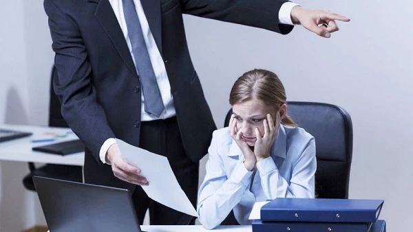 Хвороба настала період відсторонення від роботи: чи оплатить ФСС лікарняний Хвороба настала період відсторонення від роботи: чи оплатить ФСС лікарняний