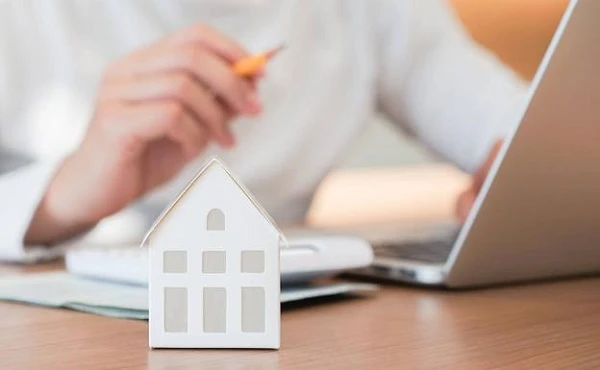 нерухоме майно