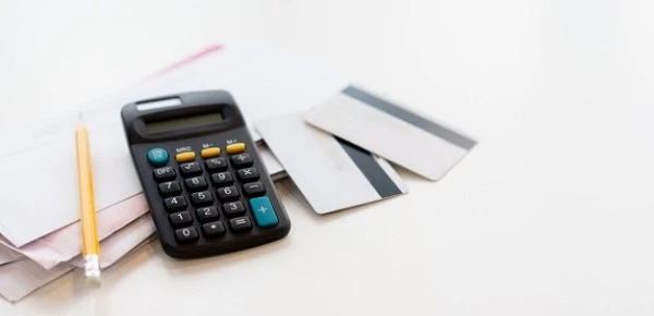 Підзвітна особа оплачує товар корпоративною карткою: які касові документи оформлювати електронний платіжний засіб