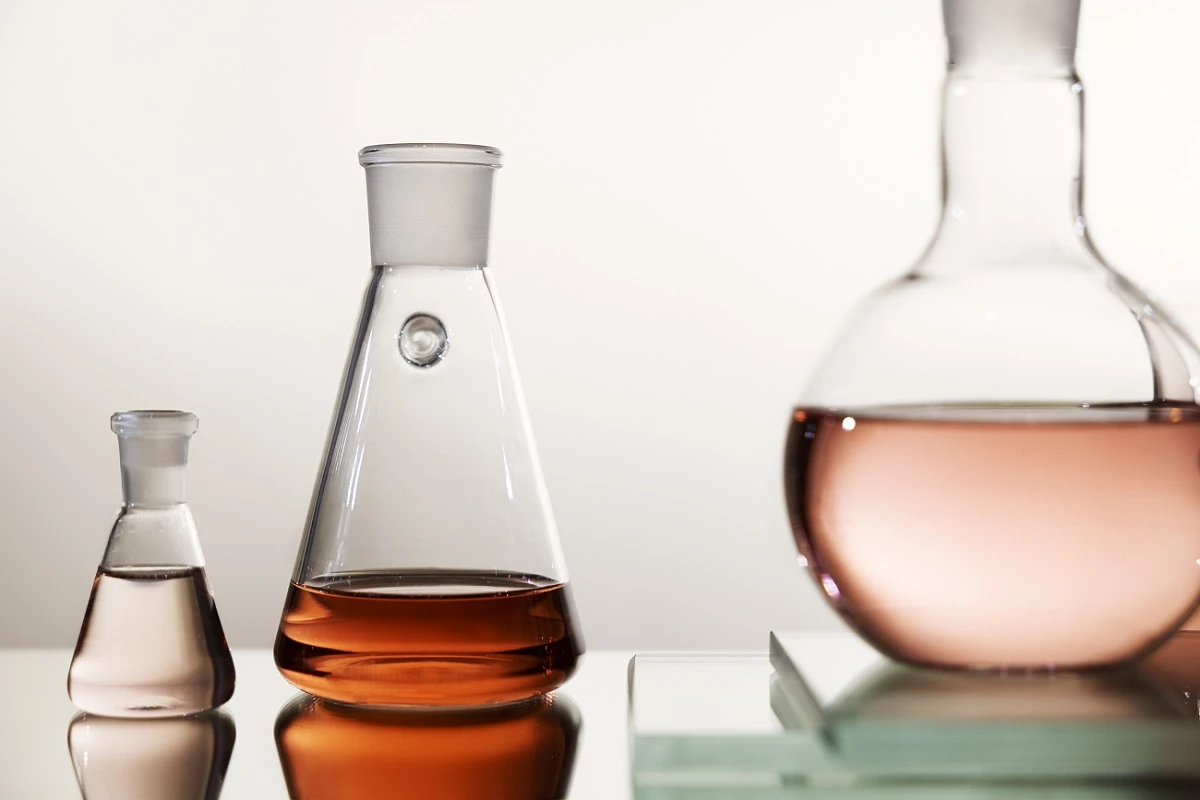 Які документи подають малі виробники дистилятів для одержання ліцензії на виробництво дистилятів