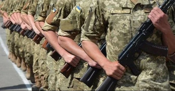 Для військовослужбовців-контрактників запровадили обов'язкове знання англійської