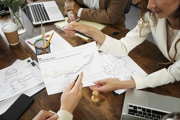 Частка статутного капіталу юрособи перейшла до інвестфонду: що зі статусом єдинника