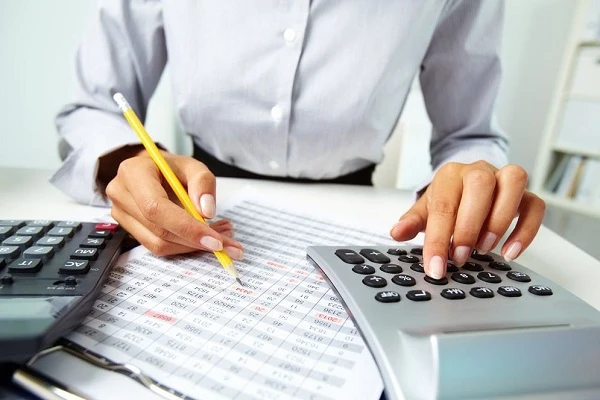 Як сплачувати податки, якщо працюєте за кордоном Як сплачувати податки, якщо працюєте за кордоном